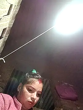 Snapshot of M-MAYA chatting on 12/14/25, 06:12 M-MAYA online show from 12/14/25, 06:12