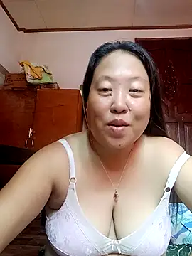 lovenaya online show from 10/17/25, 02:48