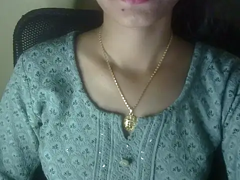 Shezi N online show from 05/11/26, 03:18