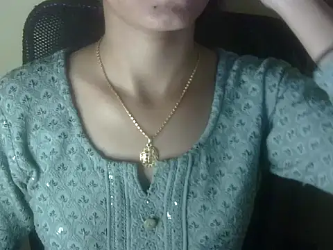 Shezi N online show from 05/11/26, 04:04