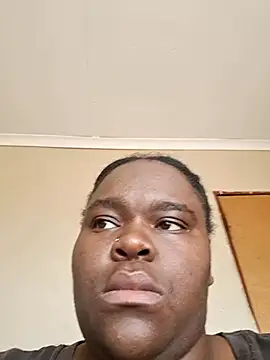 Snapshot of THASHATEEE chatting on 10/21/25, 07:20 THASHATEEE online show from 10/21/25, 07:20