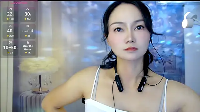 qiuxiang6399 online show from 10/25/25, 02:24