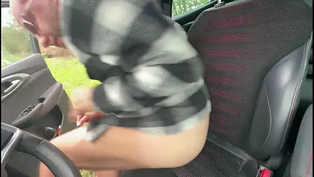 Snapshot of sexytorohot chatting on 10/29/25, 11:45 sexytorohot online show from 10/29/25, 11:45