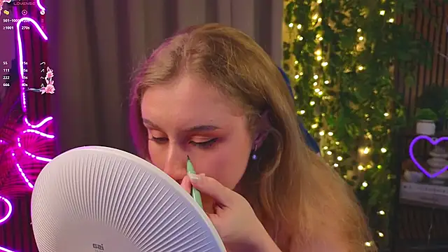 PriscillaPowell online show from 12/19/25, 09:33