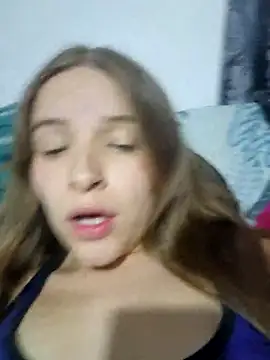 bambiluly online show from 11/06/25, 10:21