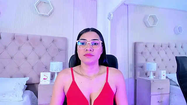 katemooss online show from 10/25/25, 03:07