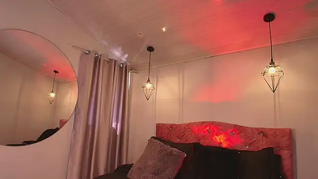 ivy bonnie online show from 12/16/25, 02:00