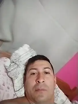 Snapshot of fermariana chatting on 10/25/25, 02:52 fermariana online show from 10/25/25, 02:52