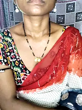 Snapshot of sarika-telugu chatting on 11/02/25, 09:00 sarika-telugu online show from 11/02/25, 09:00