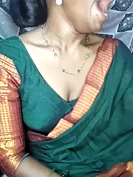Snapshot of sarika-telugu chatting on 11/06/25, 04:57 sarika-telugu online show from 11/06/25, 04:57