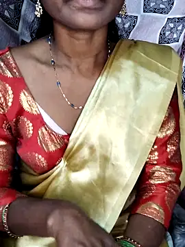 Snapshot of sarika-telugu chatting on 11/08/25, 02:45 sarika-telugu online show from 11/08/25, 02:45