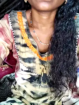 Snapshot of sarika-telugu chatting on 11/09/25, 05:00 sarika-telugu online show from 11/09/25, 05:00