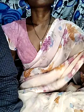 Snapshot of sarika-telugu chatting on 11/14/25, 04:22 sarika-telugu online show from 11/14/25, 04:22