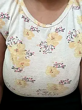Snapshot of Disha_Nur1 chatting on 01/16/26, 10:52 Disha Nur1 online show from 01/16/26, 10:52
