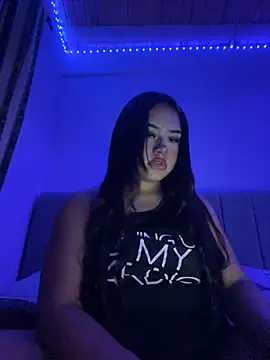 Snapshot of kylie_d0ll chatting on 10/25/25, 05:26 kylie d0ll online show from 10/25/25, 05:26