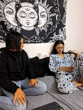 emily n abby online show from 07/10/26, 02:08