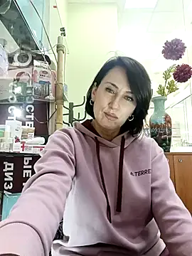 Luna 7777 online show from 11/04/25, 01:54