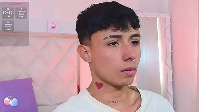 AZIEL TAY online show from 10/21/25, 02:29