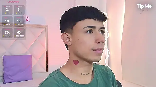 AZIEL TAY online show from 10/23/25, 11:31