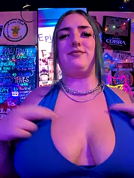 Snapshot of ImKatMeow chatting on 04/14/26, 05:24 ImKatMeow online show from 04/14/26, 05:24