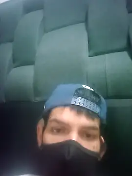 Snapshot of Bigxxxccs2000 chatting on 10/17/25, 02:59 Bigxxxccs2000 online show from 10/17/25, 02:59