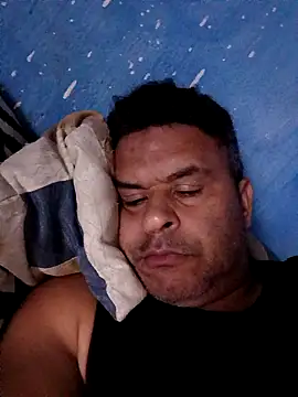 Snapshot of mineiro0388 chatting on 11/25/25, 03:28 mineiro0388 online show from 11/25/25, 03:28