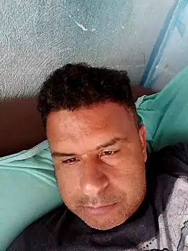 Snapshot of mineiro0388 chatting on 12/02/25, 03:51 mineiro0388 online show from 12/02/25, 03:51