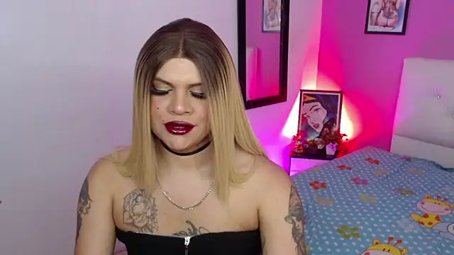 Snapshot of daughterofpleasure chatting on 10/26/25, 06:30 daughterofpleasure online show from 10/26/25, 06:30