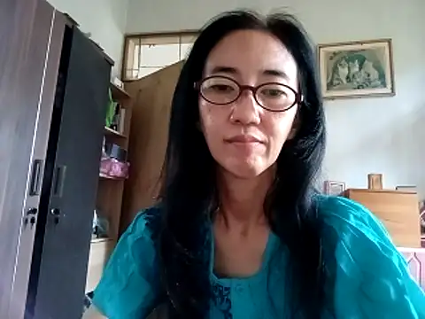 Snapshot of princessD077 chatting on 10/24/25, 01:35 princessD077 online show from 10/24/25, 01:35