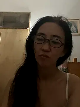 Snapshot of princessD077 chatting on 10/25/25, 04:57 princessD077 online show from 10/25/25, 04:57