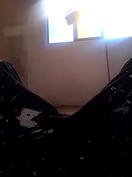 Snapshot of Orlao25cm chatting on 11/16/25, 05:29 Orlao25cm online show from 11/16/25, 05:29