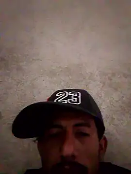 Snapshot of Orlao25cm chatting on 11/19/25, 05:35 Orlao25cm online show from 11/19/25, 05:35