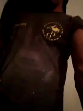 Snapshot of Orlao25cm chatting on 12/05/25, 01:47 Orlao25cm online show from 12/05/25, 01:47