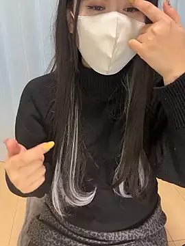 Snapshot of sakina-07 chatting on 11/15/25, 02:13 sakina-07 online show from 11/15/25, 02:13