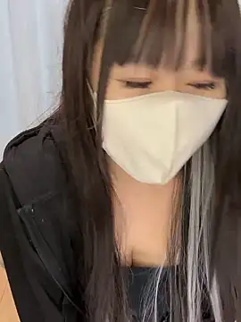 Snapshot of sakina-07 chatting on 11/17/25, 01:06 sakina-07 online show from 11/17/25, 01:06