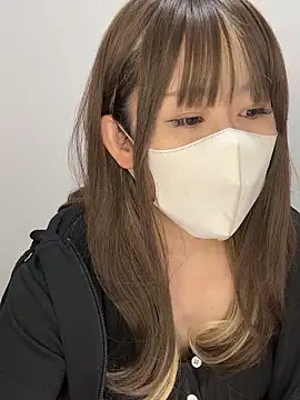 Snapshot of sakina-07 chatting on 12/18/25, 01:39 sakina-07 online show from 12/18/25, 01:39