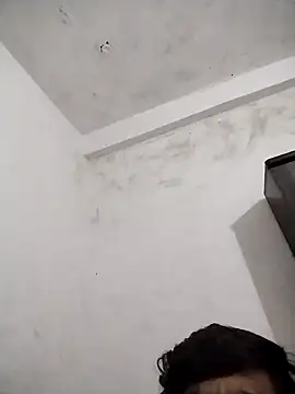 OliveGreen22 online show from 10/29/25, 07:43