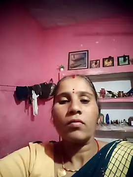 OliveGreen22 online show from 11/04/25, 03:49