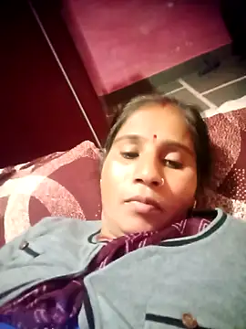 OliveGreen22 online show from 11/20/25, 07:08