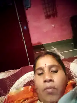 OliveGreen22 online show from 11/22/25, 01:59