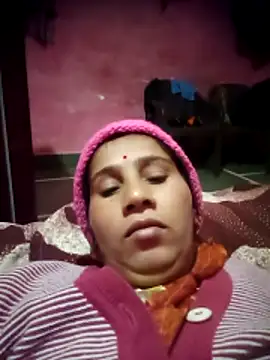 OliveGreen22 online show from 12/01/25, 01:10