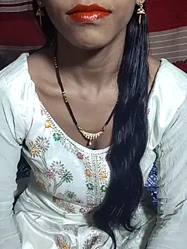 Itz Aisha   online show from 11/04/25, 05:50