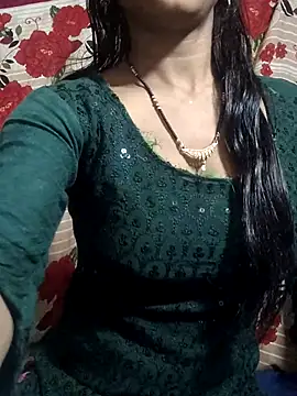 Itz Aisha   online show from 02/23/26, 05:27