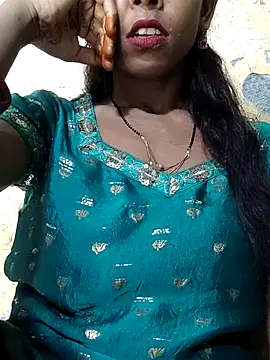 Itz Aisha   online show from 07/10/26, 10:51