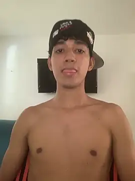 Alex king17 online show from 04/28/26, 01:38