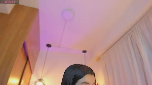 cassieestevens online show from 10/28/25, 03:21