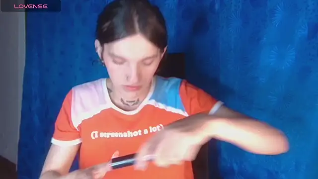 Snapshot of Scarlett_crastrawberry chatting on 10/30/25, 10:10 Scarlett crastrawberry online show from 10/30/25, 10:10