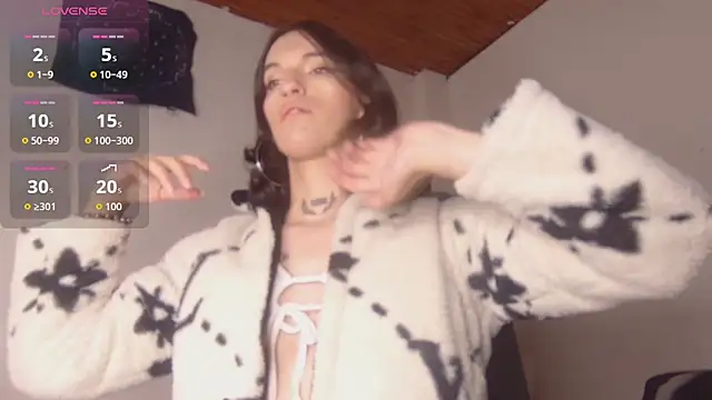 Snapshot of Scarlett_crastrawberry chatting on 11/27/25, 09:06 Scarlett crastrawberry online show from 11/27/25, 09:06