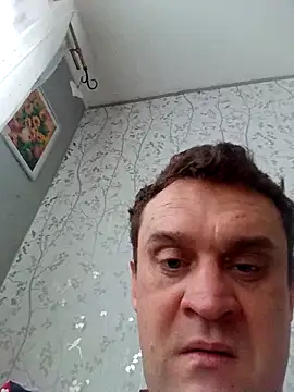 Snapshot of PeteR1987- chatting on 12/01/25, 07:57 PeteR1987- online show from 12/01/25, 07:57