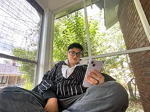 faithorsini8 online show from 10/21/25, 05:13